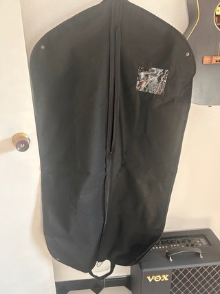 Funda para traje Hugo Boss negra