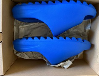 Yeezy Slide Azure