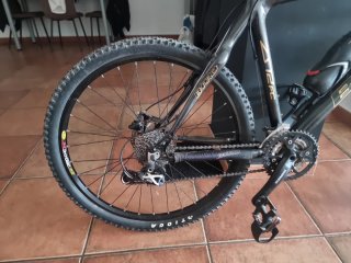 Bicicleta B-Pro ZS12FC 26 de carbono