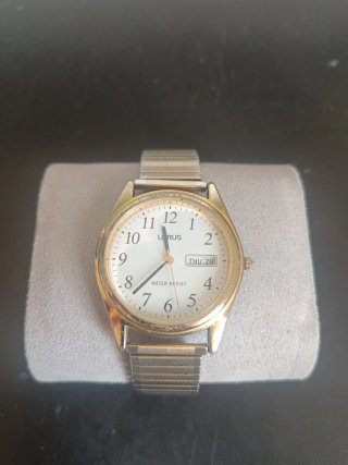 Lote 5 relojes cuarzo funcionando