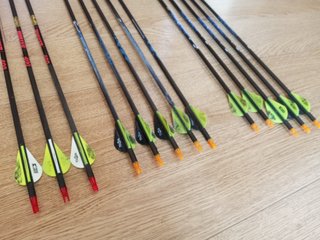 Lote 23 tubos carbono flechas