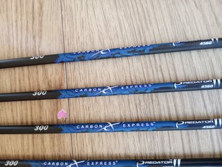Lote 23 tubos carbono flechas
