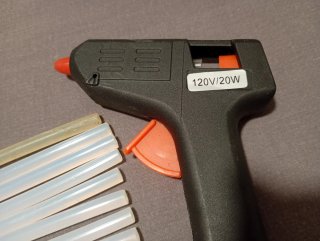 Pistola de Cola Caliente Apli 20W + 10 barras
