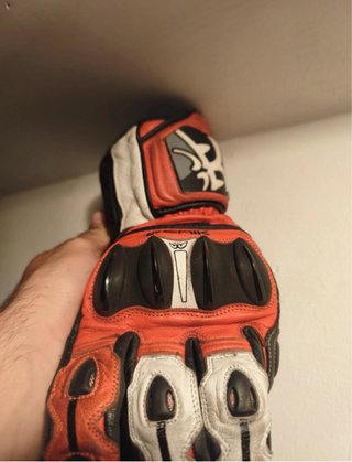 Guantes de moto Berik rojos y blancos