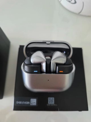 Samsung Galaxy Buds3 Pro Plata