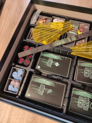 La Oscuridad Asfixiante Juego de Mesa