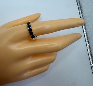 Anillo Oro 18kt Zafiros Azules