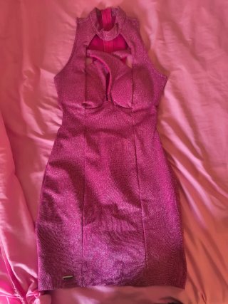 Vestido fiesta rosa brillante