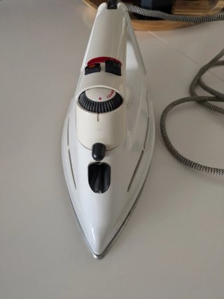 Plancha de vapor Braun blanca