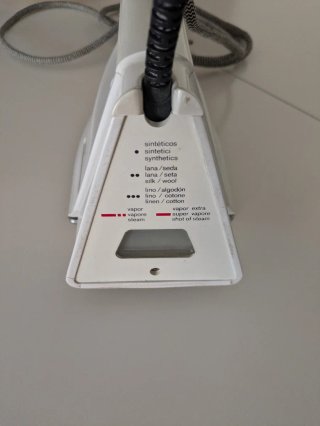 Plancha de vapor Braun blanca
