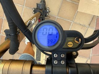 Patinete Eléctrico Janobike T10 Dorado 2000w 70kmh