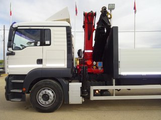 MAN TGA 26 320-CAMIONES GRUAS
