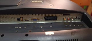 Monitor TV Nevir Negro + soporte