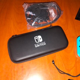 Nintendo Switch con accesorios