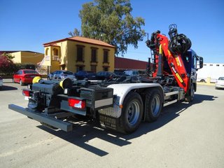 MAN TGS 26 440-CAMIONES GANCHO + GRUA
