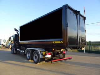 MAN TGS 26 440-CAMIONES GANCHO + GRUA
