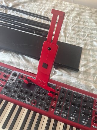 Nord Stage 3 88HA con accesorios