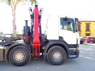 Scania P 400-CAMIONES GANCHO+GRUA