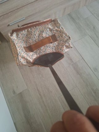 Maleta de cabina con estampado floral