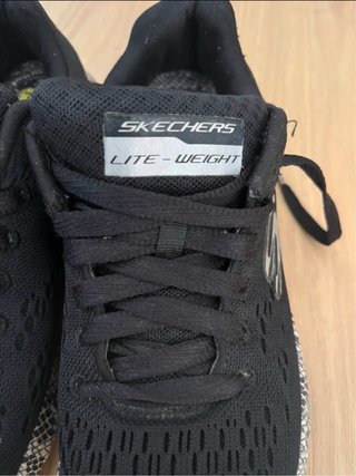 Skechers Mujer Negro/Multicolor