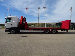Scania G 400-CAMIONES PORTAMAQUINARIAS