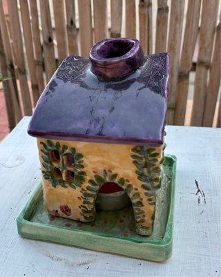 Casita de cerámica para velas