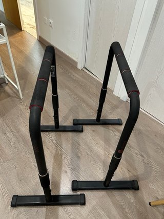 Barras paralelas para ejercicio