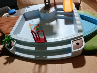 Piscina Playmobil con tobogán y escalera