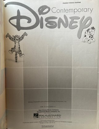 Disney Libro de Partituras para piano y guitarra.