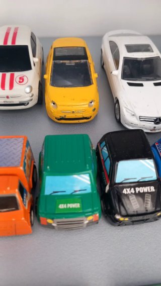 Lotto 28 Auto Disney Pixar e Burago 1/43