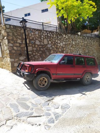 Jeep Cherokee Sport 2.5 Td