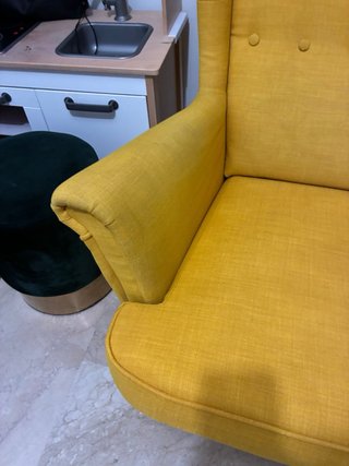 Butaca IKEA amarilla tela