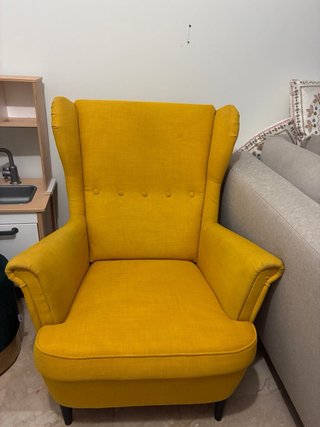 Butaca IKEA amarilla tela