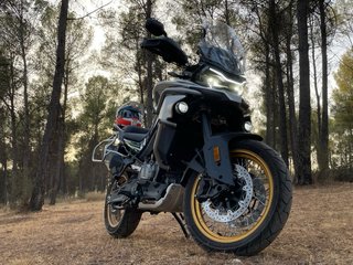 CF Moto Adventure Azul/Plateada.