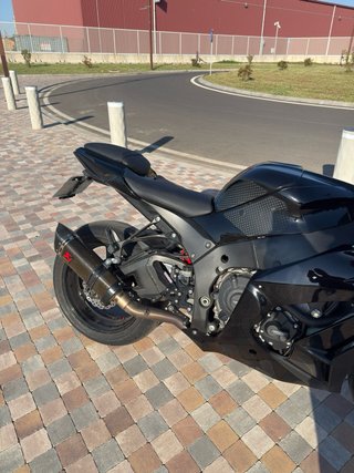 Kawasaki Ninja ZX10R Negra