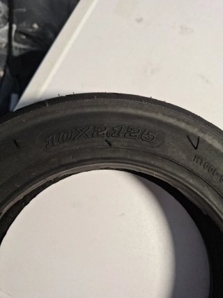 Neumático 10x2.125 Scooter Eléctrico Tubeless