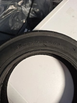 Neumático 10x2.125 Scooter Eléctrico Tubeless