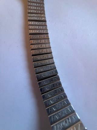 Correa de reloj extensible metálica