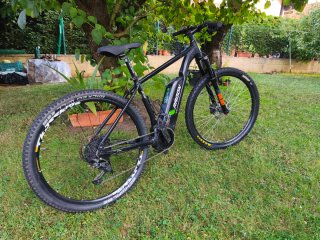 Bicicleta eléctrica ligera motor Bosch garantía