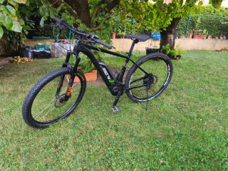 Bicicleta eléctrica ligera motor Bosch garantía