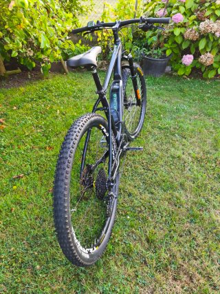 Bicicleta eléctrica ligera motor Bosch garantía
