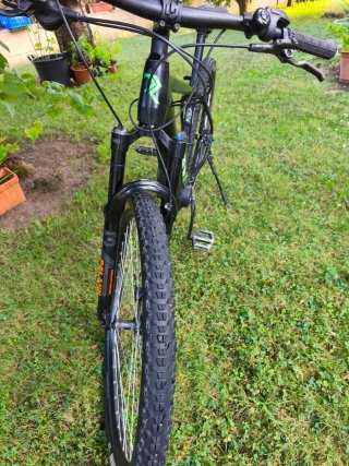 Bicicleta eléctrica ligera motor Bosch garantía