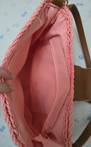 Bolso rafia rosa artesanal