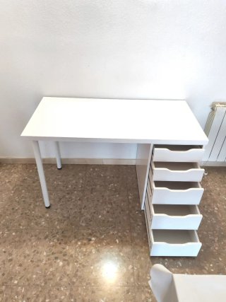 Scrivania Ikea Lagkapten + Cassettiera Álex