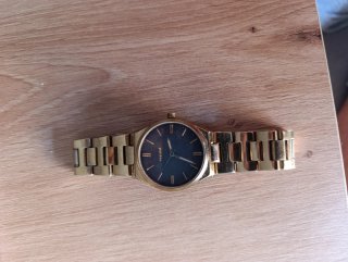 Reloj Parfois dorado y negro
