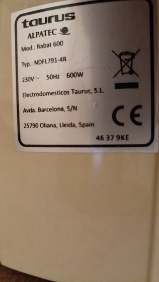 Radiador Eléctrico Taurus Alpatec 600W