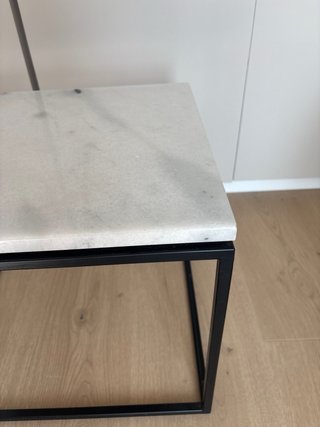 Mesa Auxiliar Mármol y Metal Zara Home