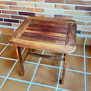 Mesa de jardín de madera