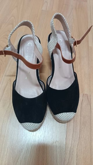 Sandalias Cuña Alpargata Negro/Beige