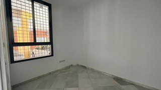 Piso en alquiler en El Juncal - Av. de la Paz en Sevilla